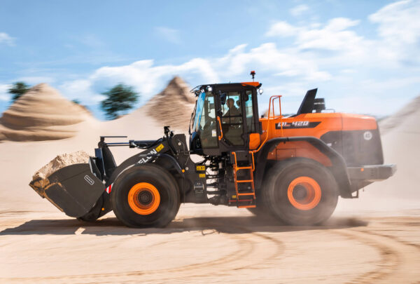 Cargadora DL420A-7M - Imagen 4